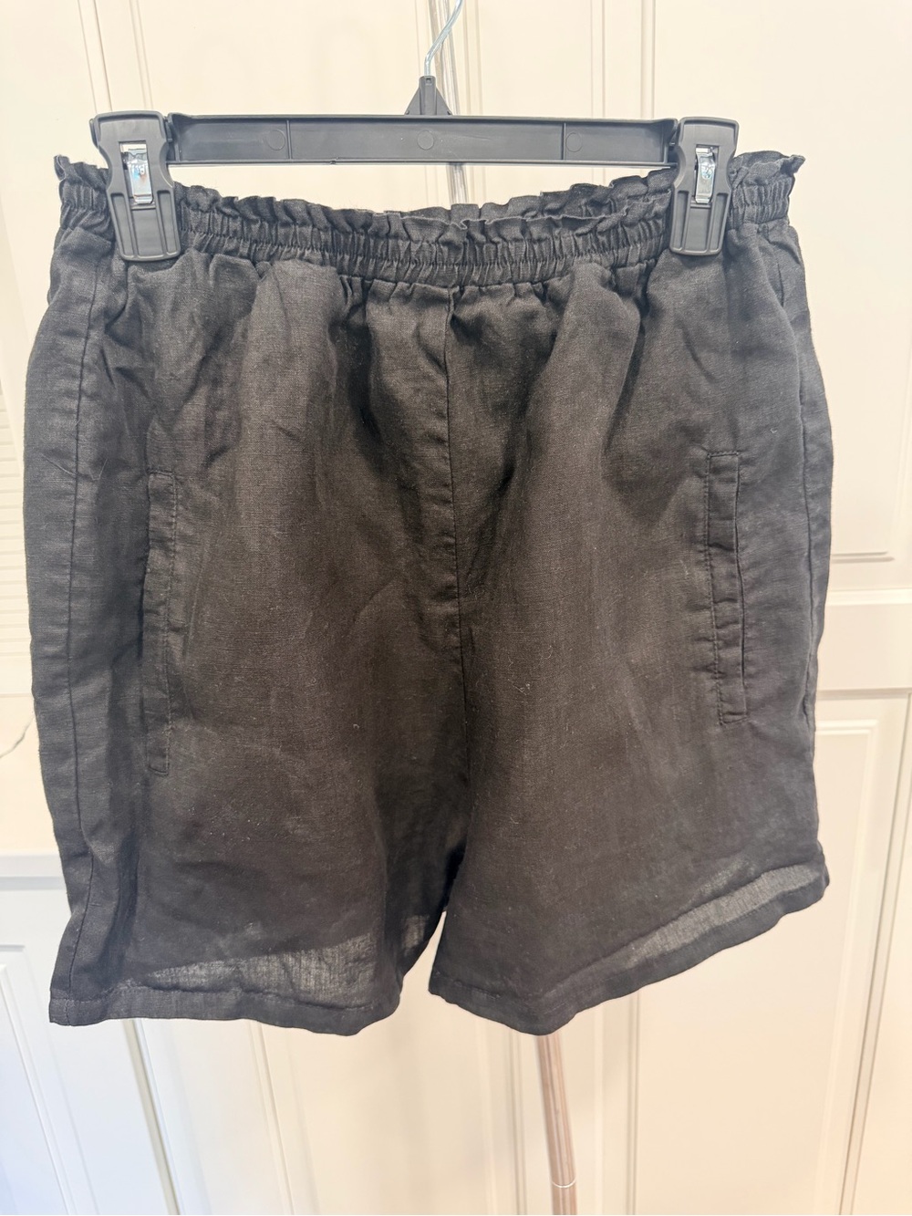 Olivaceous Women's Black Flat Front Linen-Blend Shorts
